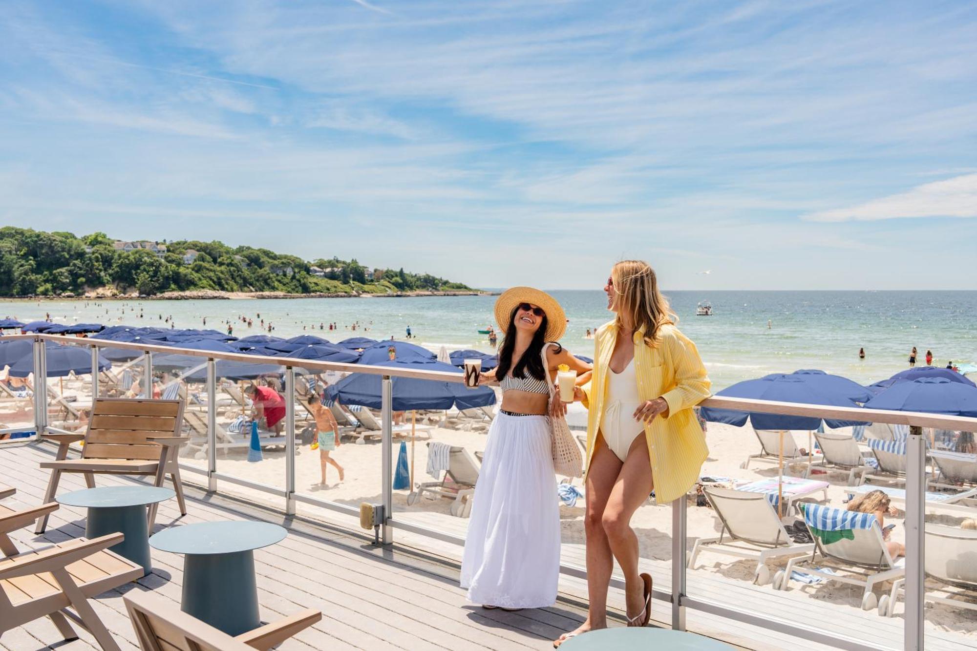 Sea Crest Beach Resort Фолмут Экстерьер фото